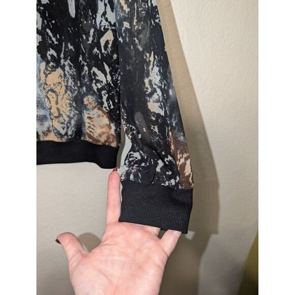 Womens Cabi #572 Dressed Up Sweatshirt Python Medium Sheer Long Sleeve Top - Picture 11 of 11